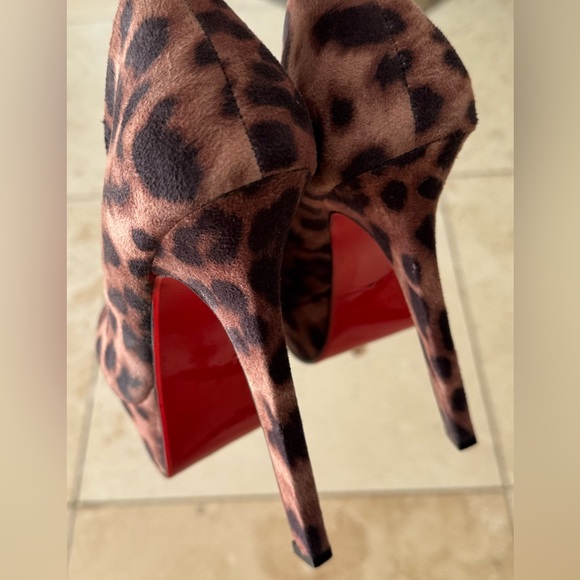 π₯π₯Leopard Print suede Louboutin look platform stilettos size 8π₯π₯ - Picture 4 of 6